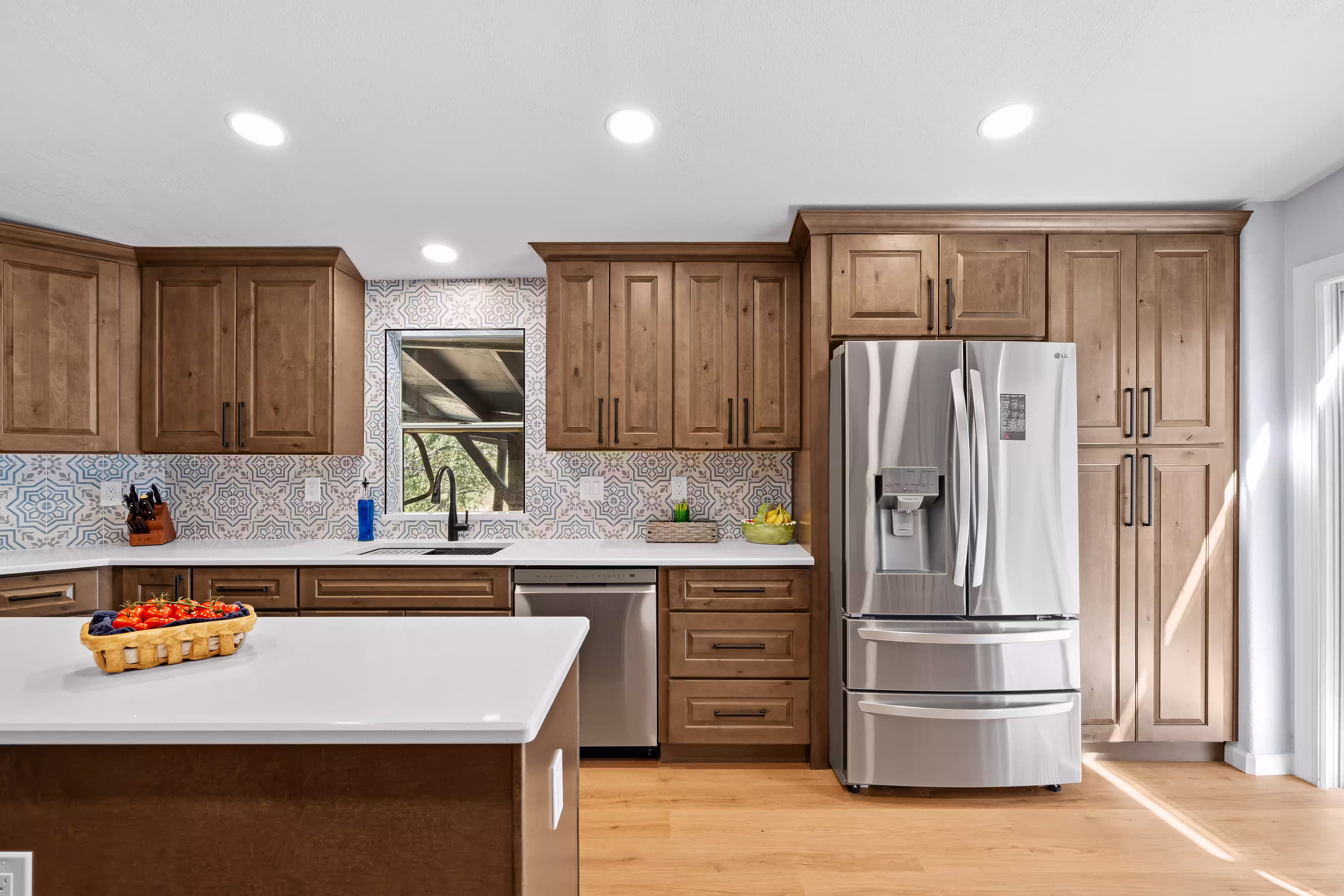 Display of Cabinet Installation